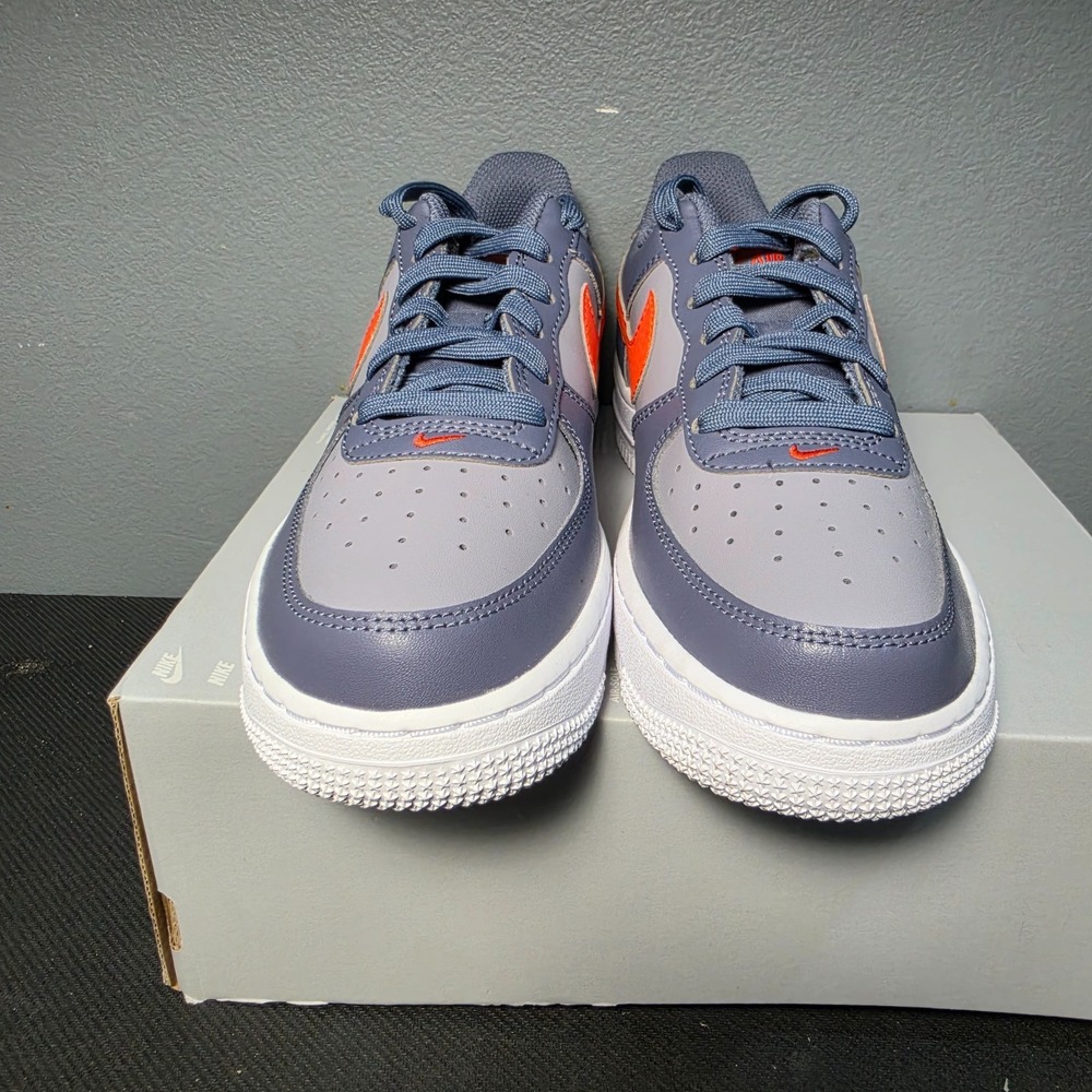 New Women 8.5 Youth 7Y Nike Air Force 1 Low GS CT3839-008 Cement Grey Orange NWB - Picture 3 of 10